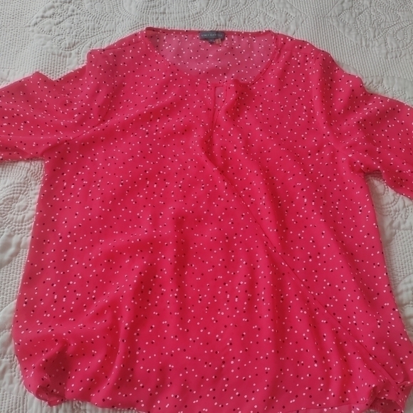 VINCE Camuto Women's Red polkadot top size S - Picture 2 of 5